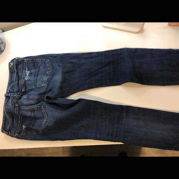 Jeans - Picture 1 of 2